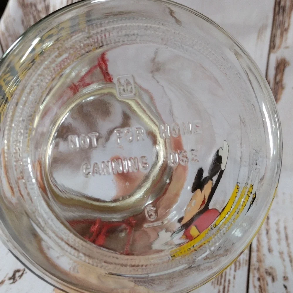 Vintage‎ Anchor Hocking Disney Mickey Mouse Locking Canister